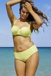 Robyn Lawley Sexy Bikini Images of Plus Size Super Model